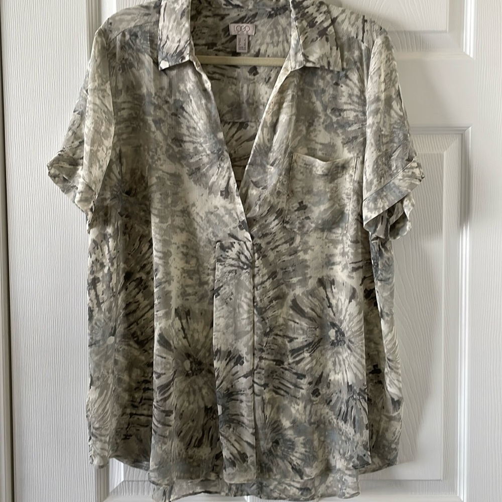LOGO Women’s V-Neck Pullover Sheer Top Short Sleeve